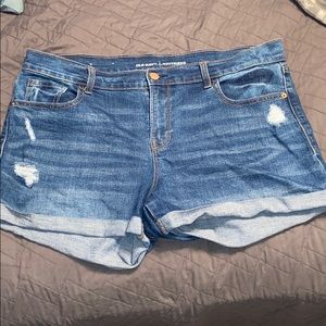Old Navy Boyfriend Jean Shorts